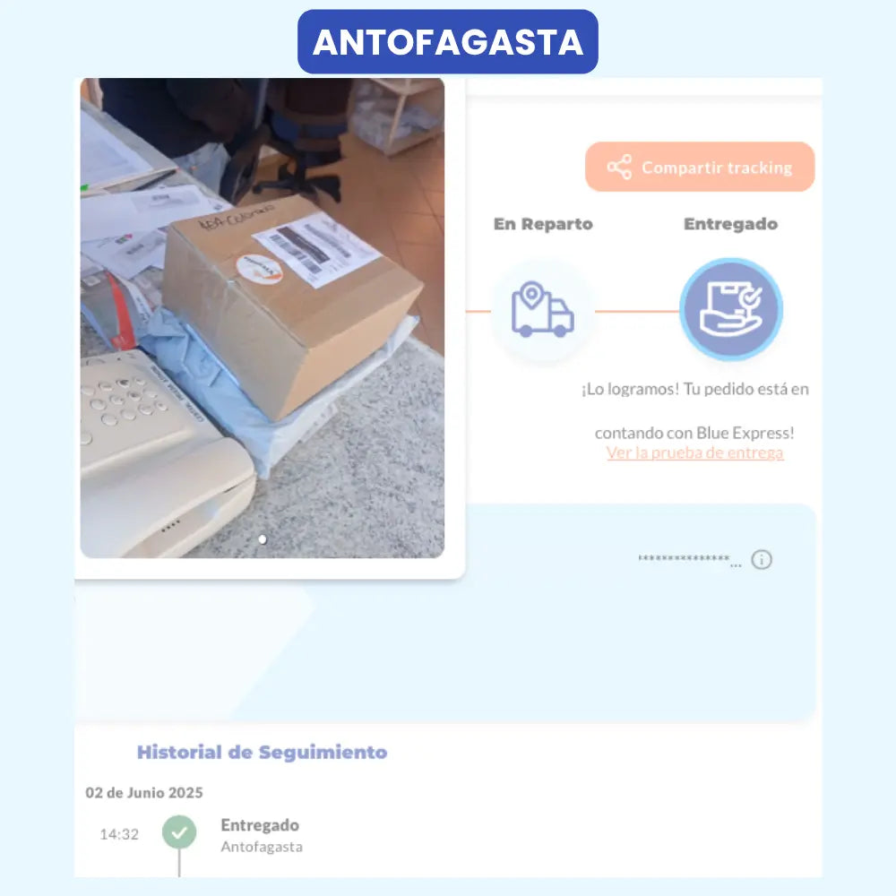 Entrega de paquete por parte de Vivantia en Antofagasta. Caja con etiqueta sobre mostrador junto a comprobante de entrega de Blue Express.