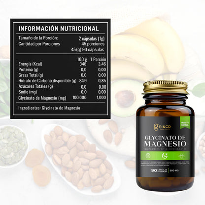 Frasco de vidrio ámbar de suplemento alimentario “Glycinato de Magnesio” de RI&CO, con 90 cápsulas vegetales de 500 mg. Incluye tabla de información nutricional detallada, destacando 1.000 mg de glycinato de magnesio por porción. Fondo con alimentos naturales como almendras, aguacate y semillas.
